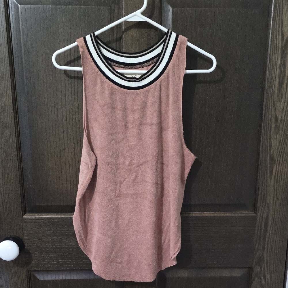 Swanky Towel Tank